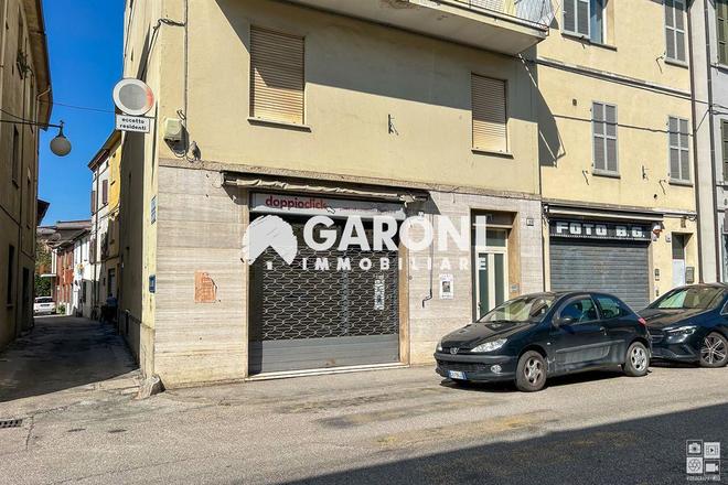 fotografie - negozio Faenza (RA) Borgo 