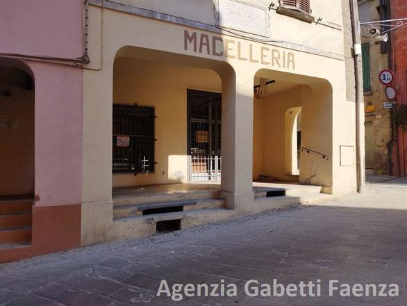fotografie - negozio Brisighella (RA) Centro 