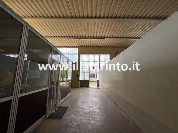 fotografie - capannone Faenza (RA) Periferia Valle