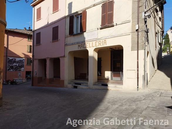 fotografie - negozio Brisighella (RA) Centro 