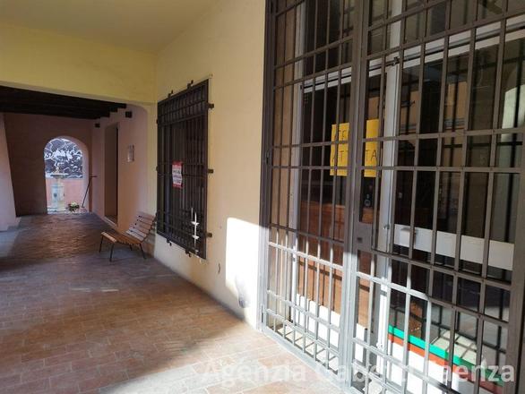 fotografie - negozio Brisighella (RA) Centro 