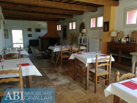 fotografie - Immobile Commerciale Brisighella (RA)