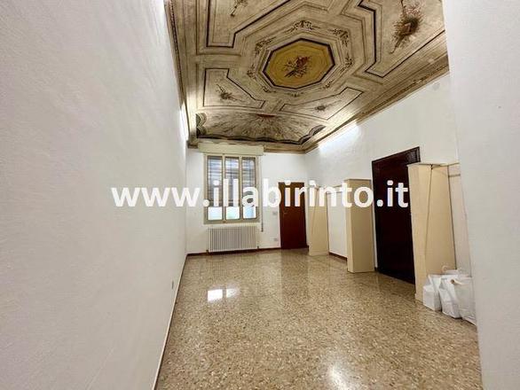 fotografie - negozio Faenza (RA) Centro Storico 