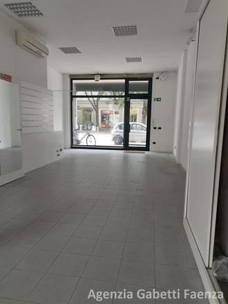 fotografie - negozio Faenza (RA) Centro Storico 