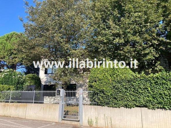 fotografie - capannone Faenza (RA)  