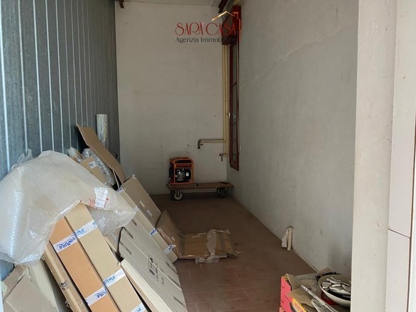 fotografie - capannone Borgo Rivola (RA)  