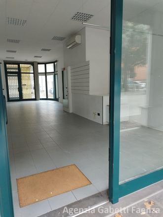 fotografie - negozio Faenza (RA) Centro Storico 